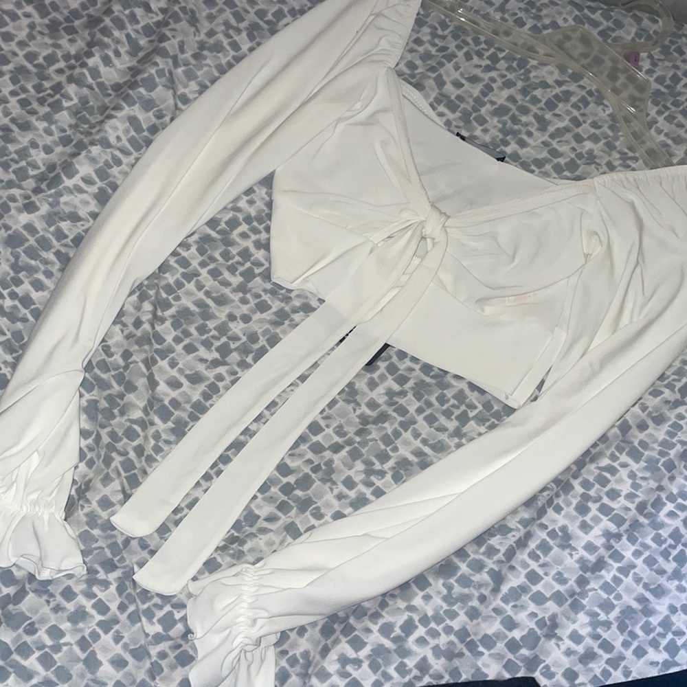 Long sleeve Tie front
